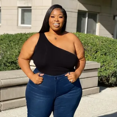 Chicago Plus-size Influencer profile