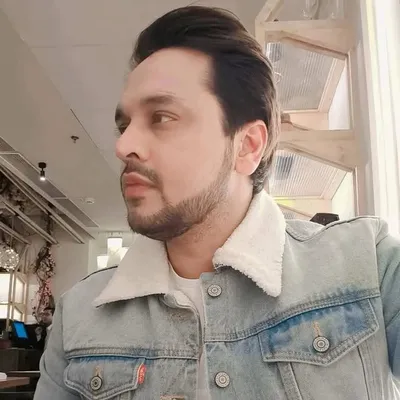 Zuned Khan profile