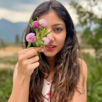Neha Lamba | Travel ๐ฏ Lifestyle profile