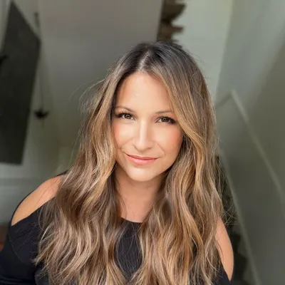 Jocelyn Emerson ⭐️ Updos By Jocelyn profile