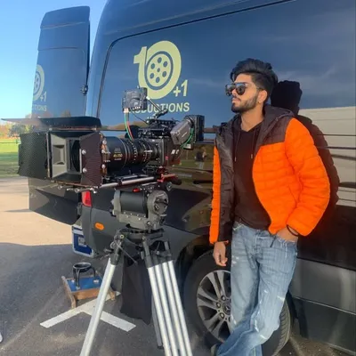 ਕੁੱਝ ਬਣਾਂਗੇ ਜਰੂਰ 🎬 profile