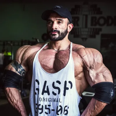 Darwin Uribe profile
