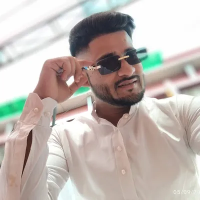 urooz khan profile