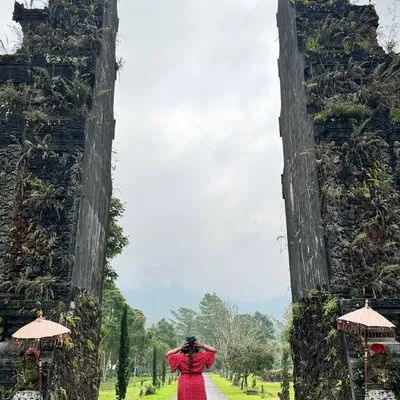 Urvashi Hirani profile