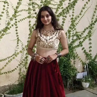 Urvashi Parihar profile