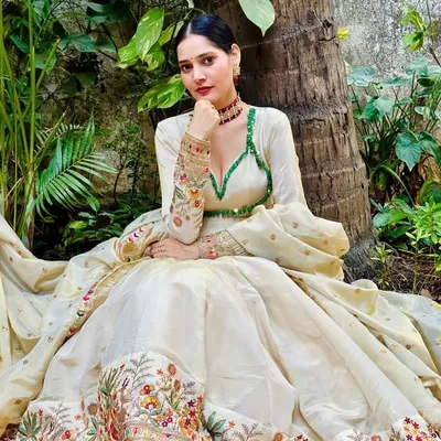 Urvashi yaduvanshi profile