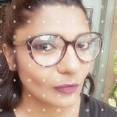 Urvi Dhanak profile