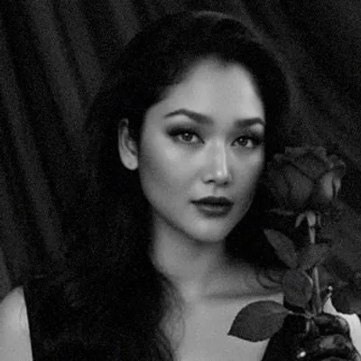 Putri ariyanti haryo wibowo profile