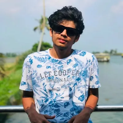 υναιѕ profile