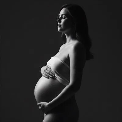Chicago Maternity Photographer | UV ZenPho Productions profile