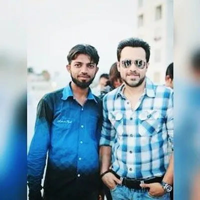 Uwes Hashmi profile