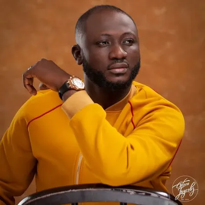 Uzee Usman profile