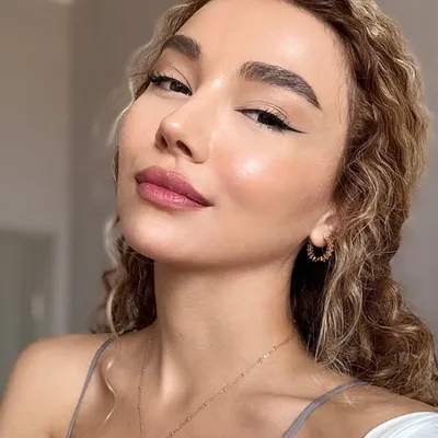 Üzel Kərimova 🦋 profile