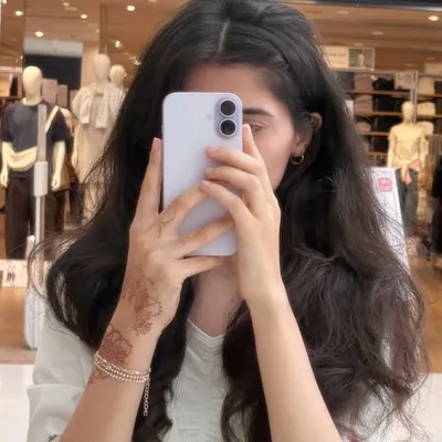Uzma Farooq profile