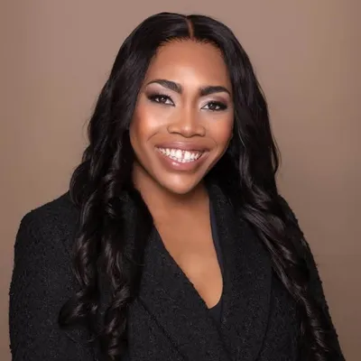 Dr. Janelle Howell, DPT, WCS •Pelvic floor dysfunction expert profile