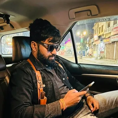 Vaibhav Bajpai Clicks profile