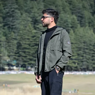 Vaibhav Gautam 😎 profile