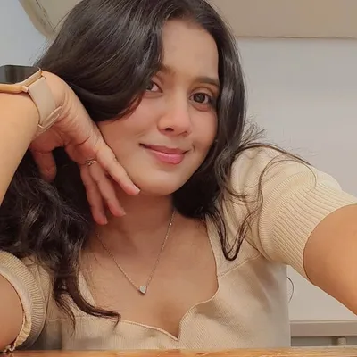 VAISHNAVI JADHAV⚡ profile