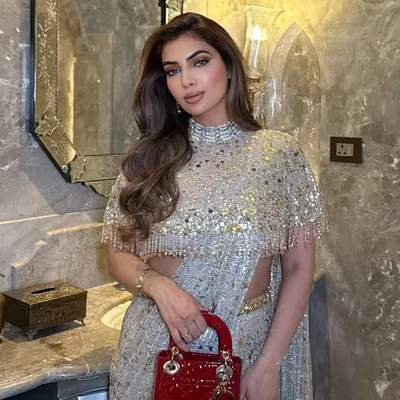 MAKEUP ARTIST | INNAYAT TREHAN profile