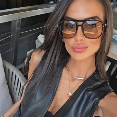 Valentina Cárdenas 👑 profile