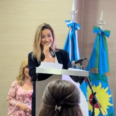 Valen Hansen | Comunicadora social y humanitaria profile