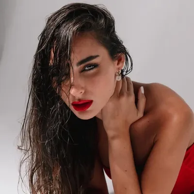 Valentina profile