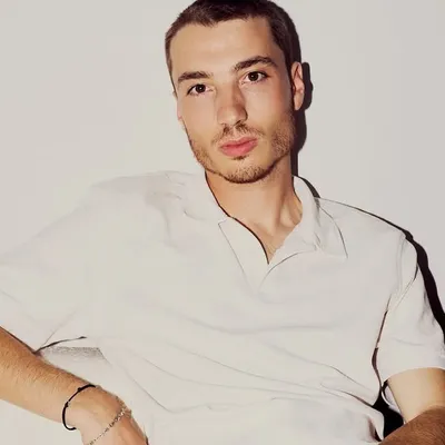 VALENTIN ANTONUCCI profile
