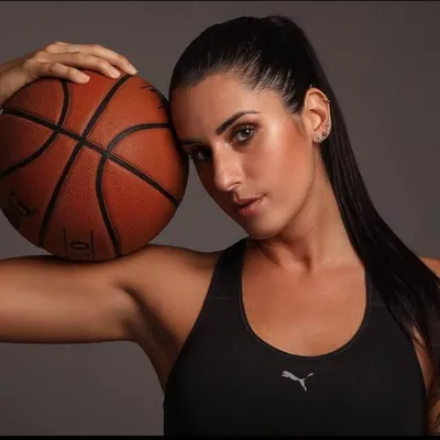 Valentina Vignali profile