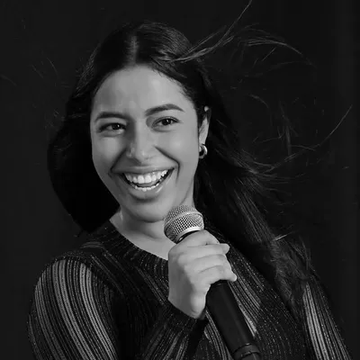 Valeria Lozano profile