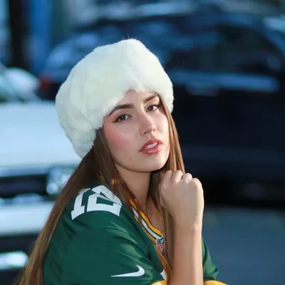 VALERIA SALINAS profile