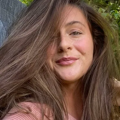 Valerie Brugman profile