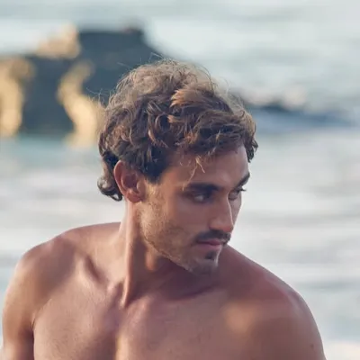 Val Garat profile