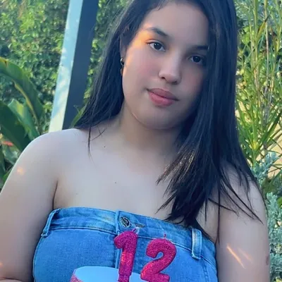 Vallentina Correa profile