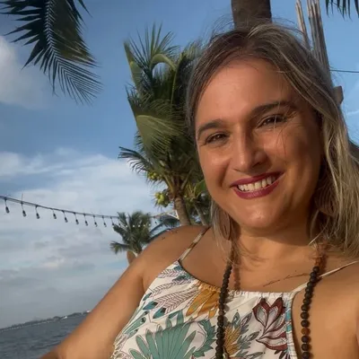 Vane Sánchez profile