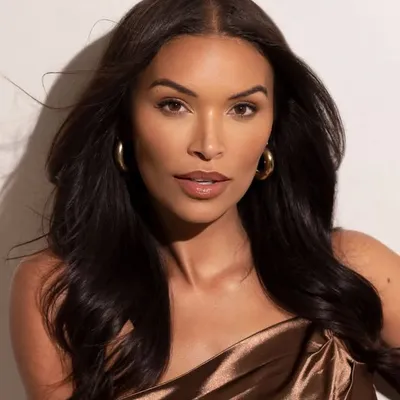 Vanessa Curry profile