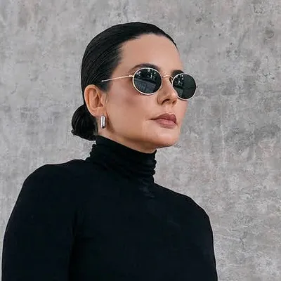 Vanessa fainne profile