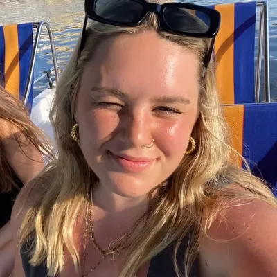 VANESSA 🦋 profile