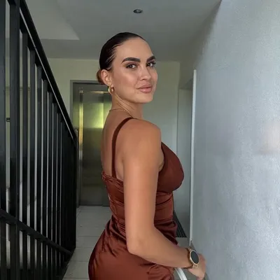 Vanessa Lirsch | fulltime Model profile