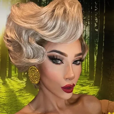 VANESSA VAN CARTIER profile