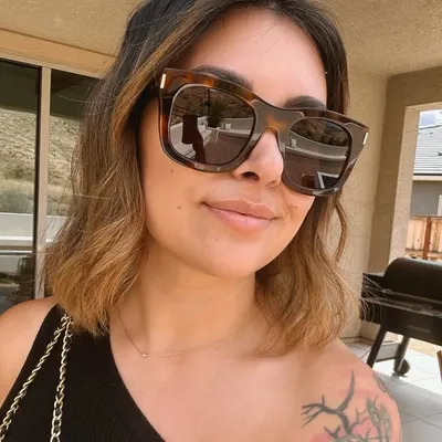 Vanessa Wade profile