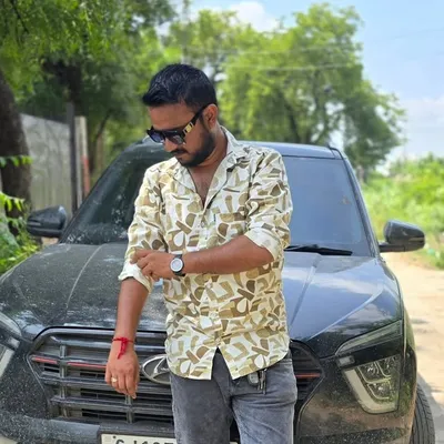 Akash Vaniya profile