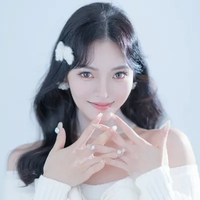 Vanny 🦊 profile