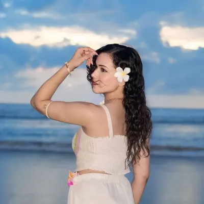 ♡ Vanshika Tomar ♡ profile