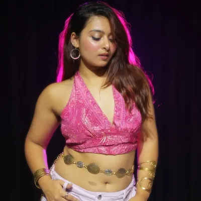 Aashi Vanshika profile