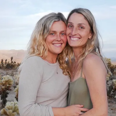 Jaz & Crystal profile