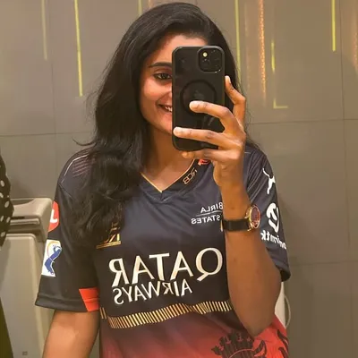 Varshithađź–¤ profile