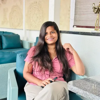 Varsha Singhal profile