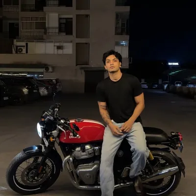 Varun Chauhan profile