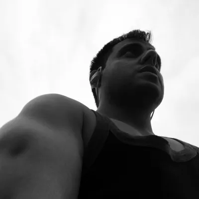 VARUN CHAUHAN profile