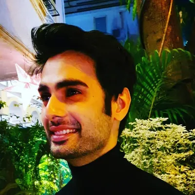varun kapoor profile